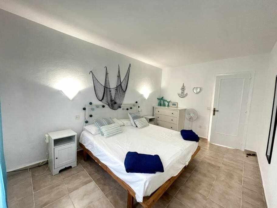 Brut Apartamento Con Piscina Cala'N Blanes  Zewnętrze zdjęcie