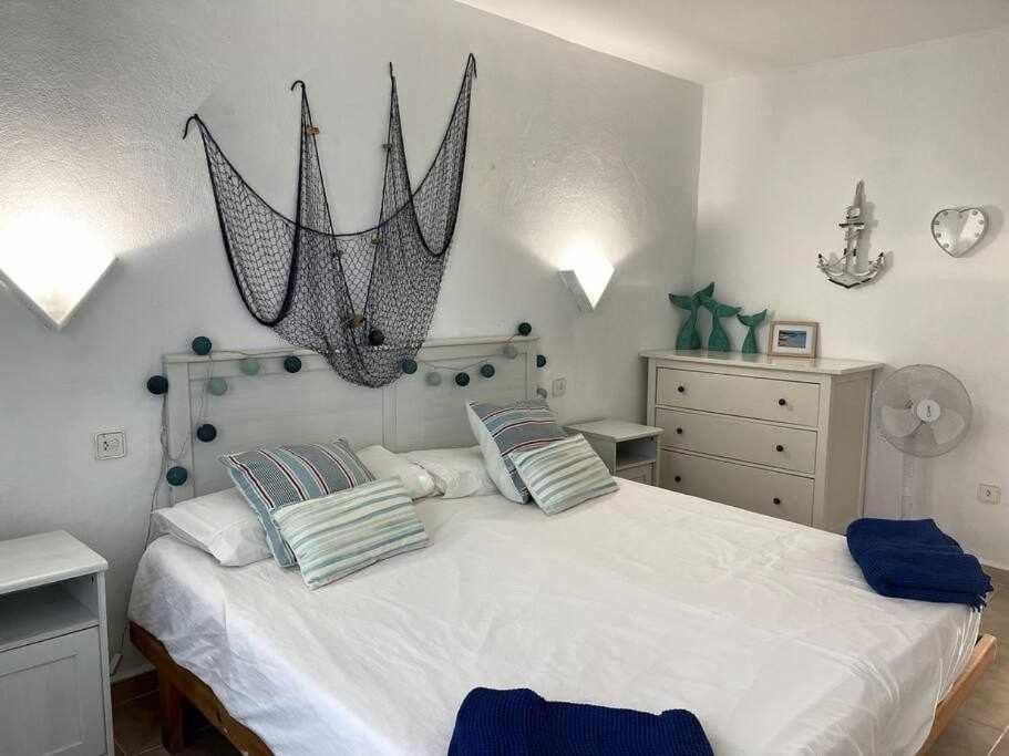 Brut Apartamento Con Piscina Cala'N Blanes  Zewnętrze zdjęcie